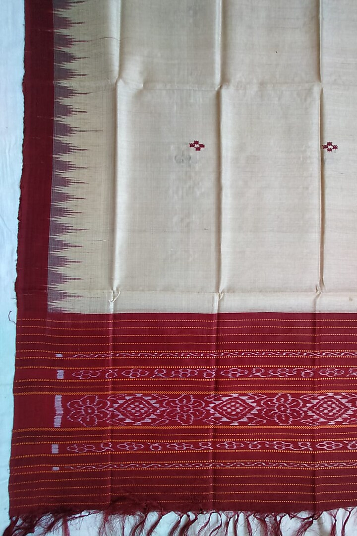 Nude & Maroon Handwoven Weft Motifs Dupatta by Abhiram Das at Pernia's Pop Up Shop
