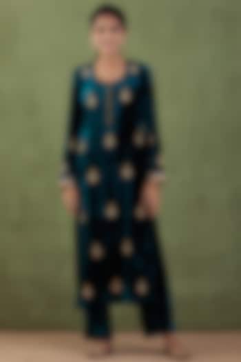 Emerald Green Zardosi Embroidered Straight Kurta Set by Abbaran at Pernia's Pop Up Shop