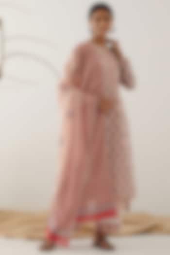Light Pink Block Printed Kurta Set by Abbaran at Pernia's Pop Up Shop