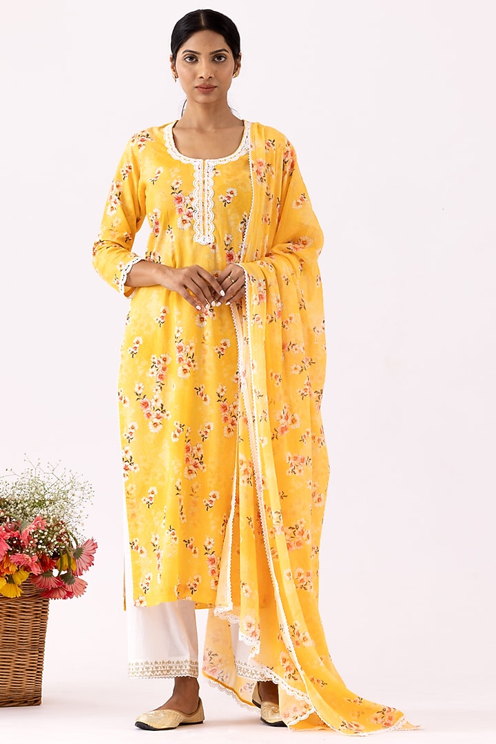 Mustard Yellow Cotton Printed Kurta Set by Abbaran at Pernia's Pop Up Shop