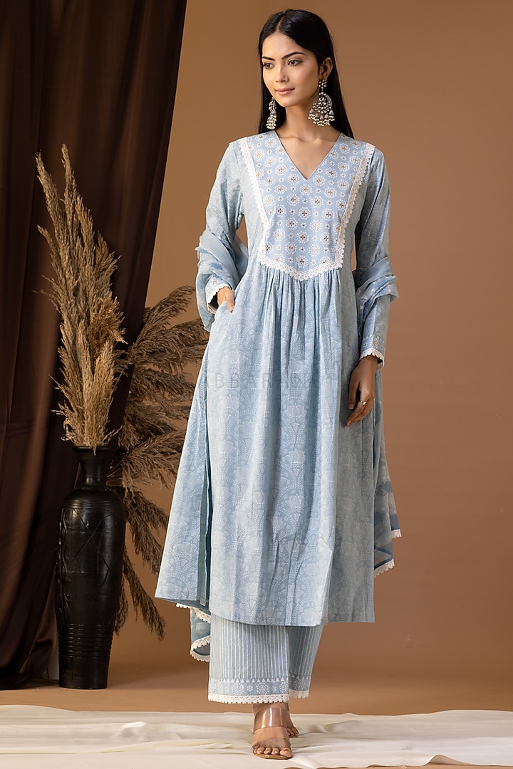 Powder Blue Khadi Printed Kurta Set by Abbaran at Pernia's Pop Up Shop