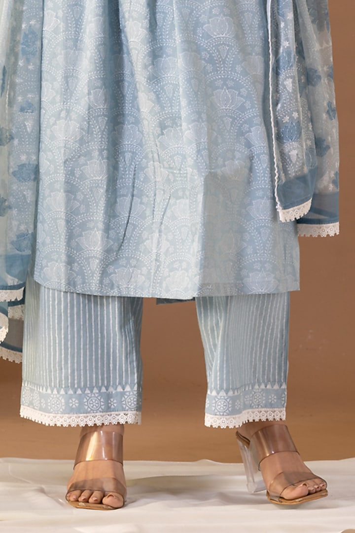 Powder Blue Khadi Printed Kurta Set by Abbaran at Pernia's Pop Up Shop