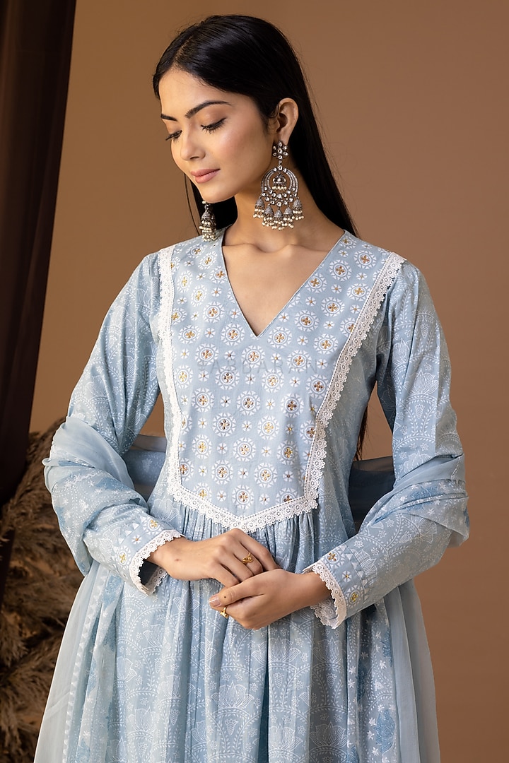 Powder Blue Khadi Printed Kurta Set by Abbaran at Pernia's Pop Up Shop