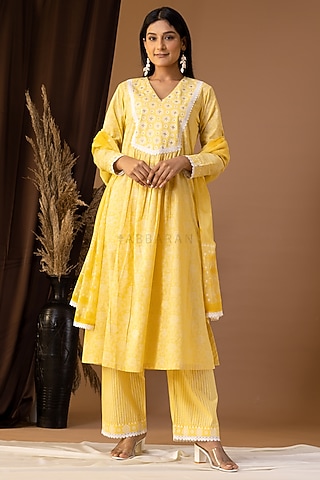 Yellow Khadi Printed Kurta Set by Abbaran
