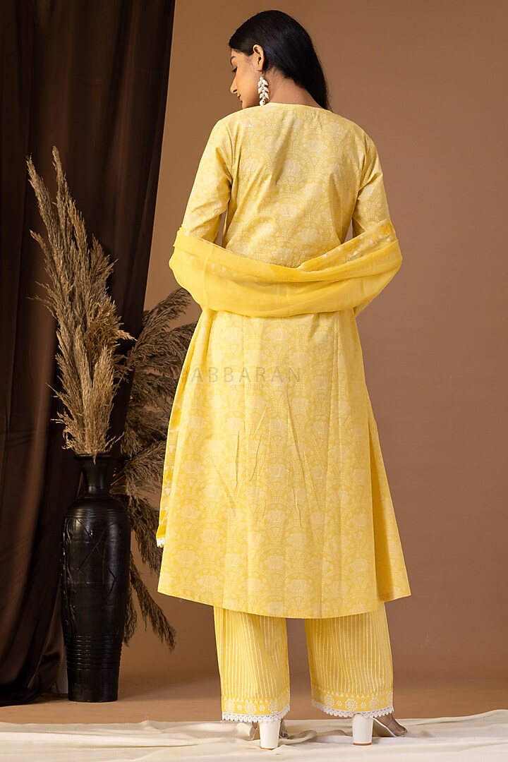 Yellow Khadi Printed Kurta Set by Abbaran at Pernia's Pop Up Shop