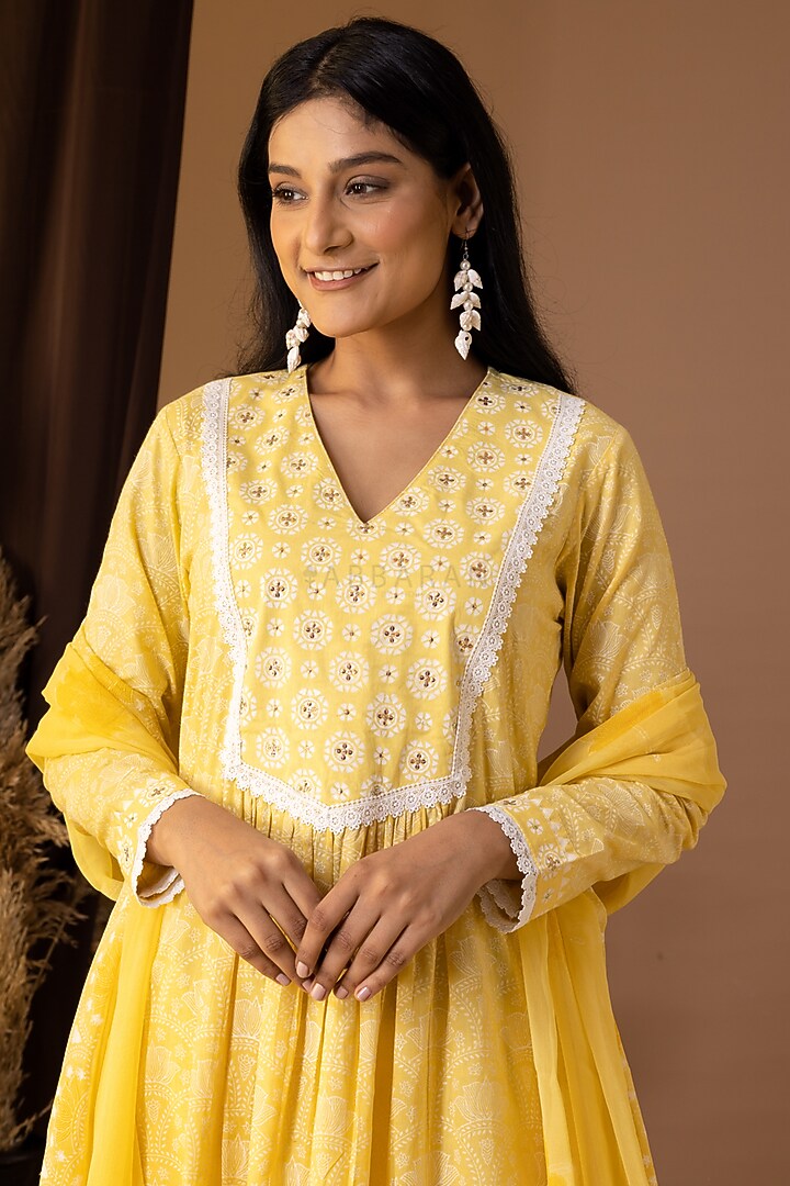 Yellow Khadi Printed Kurta Set by Abbaran at Pernia's Pop Up Shop
