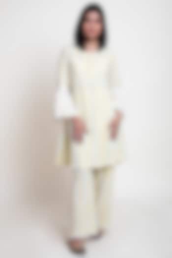 White & Yellow Block Printed Kurta Set by Abbaran at Pernia's Pop Up Shop