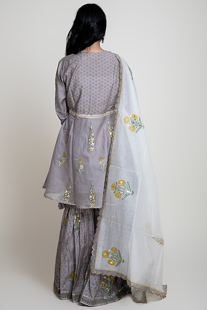 Grey Foil Printed Kurta Set by Abbaran at Pernia's Pop Up Shop