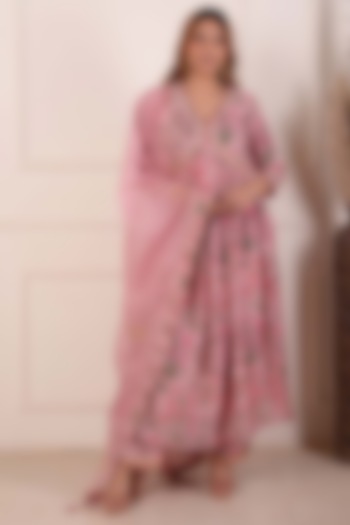 Peach Cotton Silk Printed & Embroidered Kurta Set by Abbaran at Pernia's Pop Up Shop
