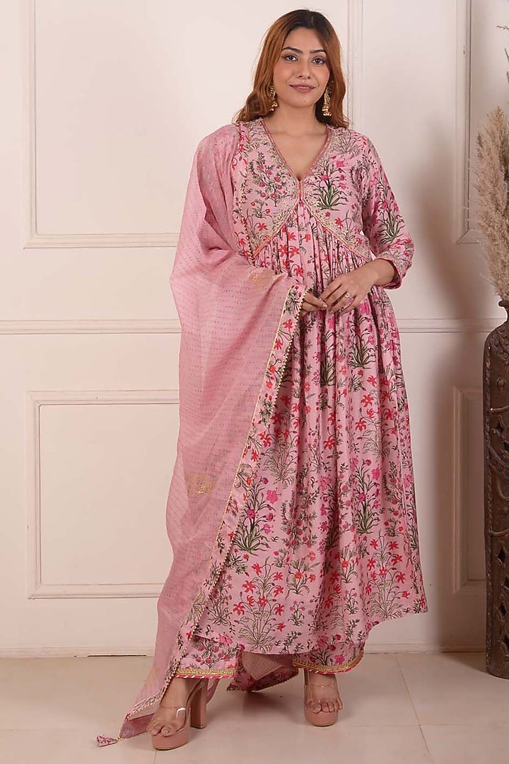 Peach Cotton Silk Printed & Embroidered Kurta Set by Abbaran at Pernia's Pop Up Shop
