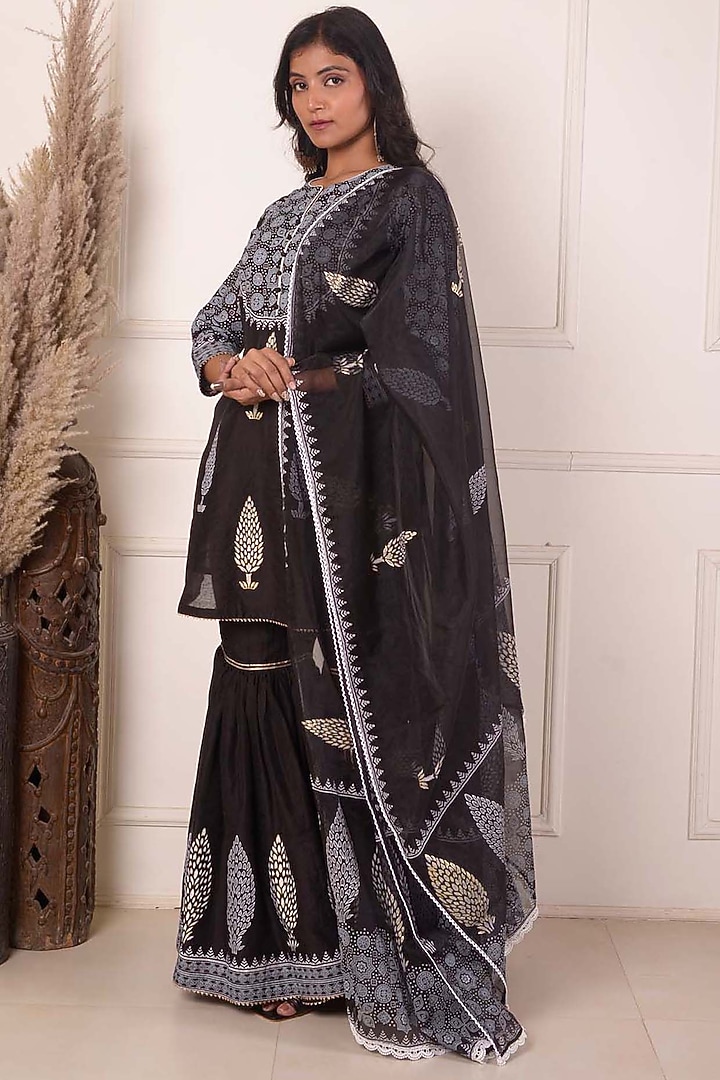 Black Chanderi Printed Gharara Set by Abbaran at Pernia's Pop Up Shop
