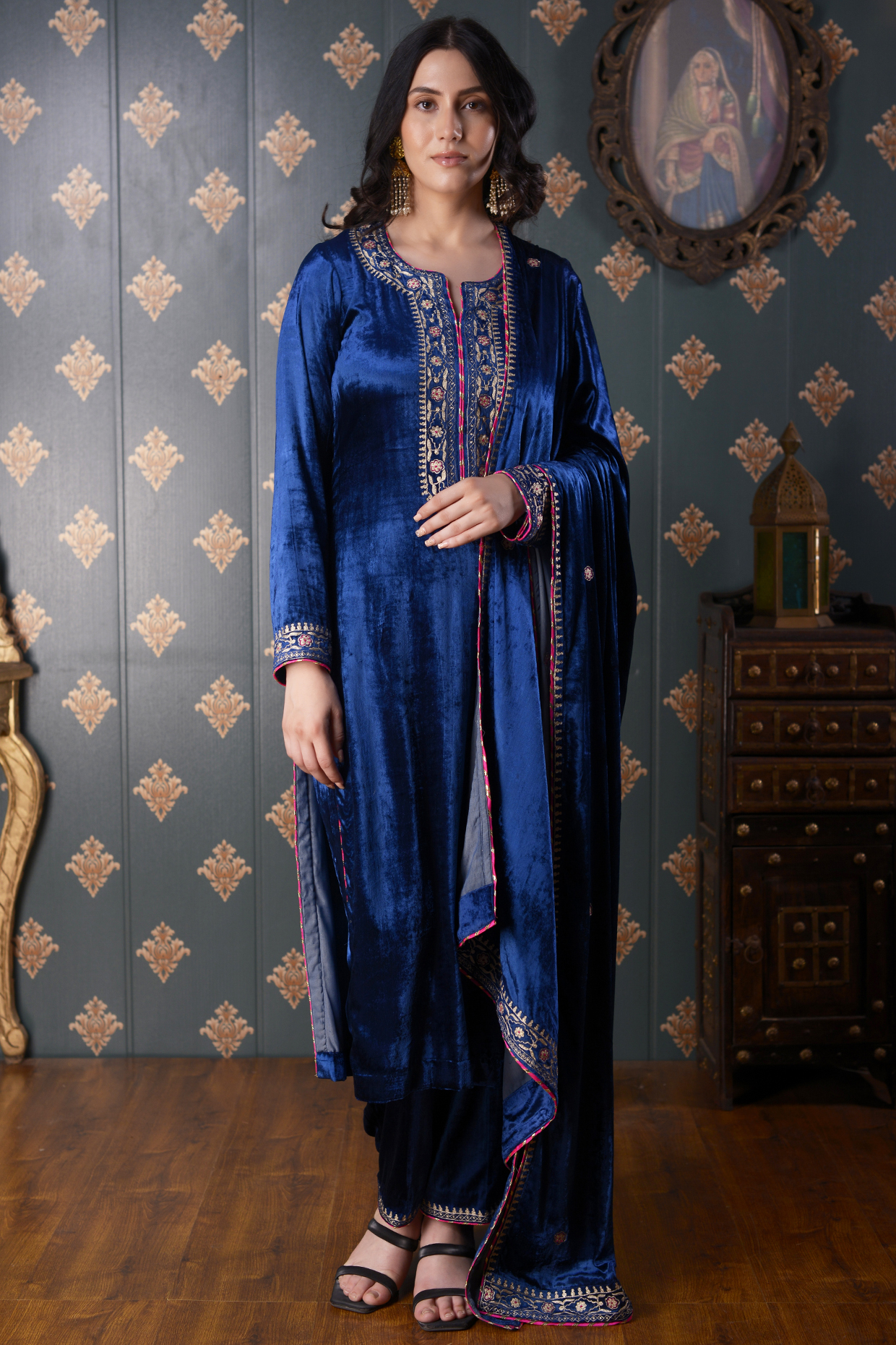 Peacock Blue Embroidered Kurta Set by Abbaran