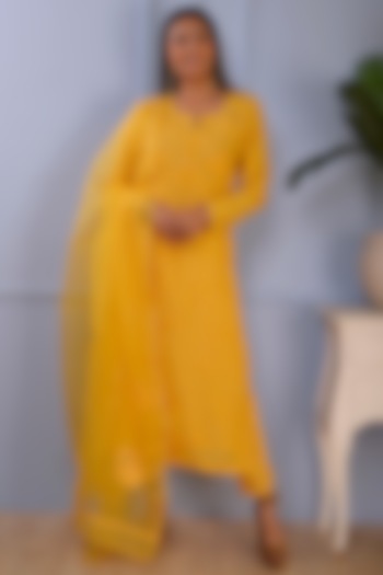 Mustard Yellow Cotton Silk Kurta Set by Abbaran at Pernia's Pop Up Shop