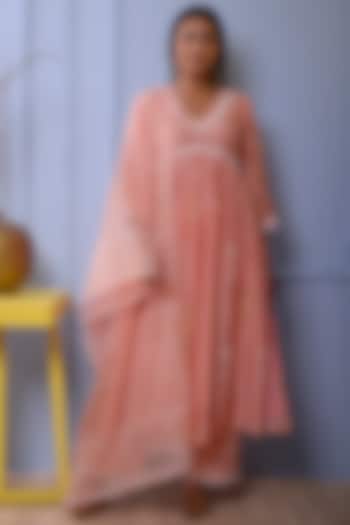 Pink Foil Printed Kurta Set by Abbaran at Pernia's Pop Up Shop