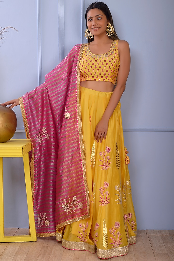 Mustard Yellow Printed Lehenga Set by Abbaran at Pernia's Pop Up Shop