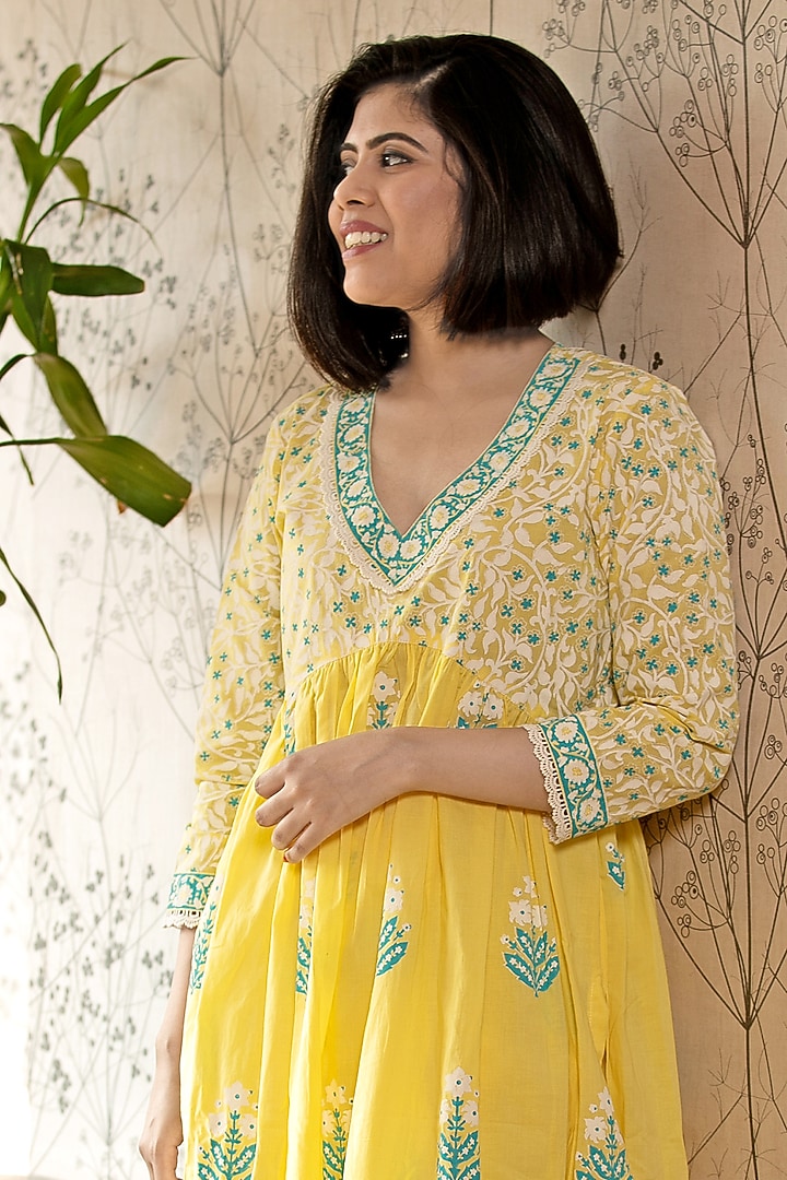 Yellow Hand Block Printed Gathered Kurta Set by Abbaran at Pernia's Pop Up Shop