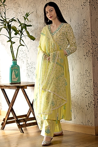 Lemon Hand Block Printed Gathered Kurta Set by Abbaran