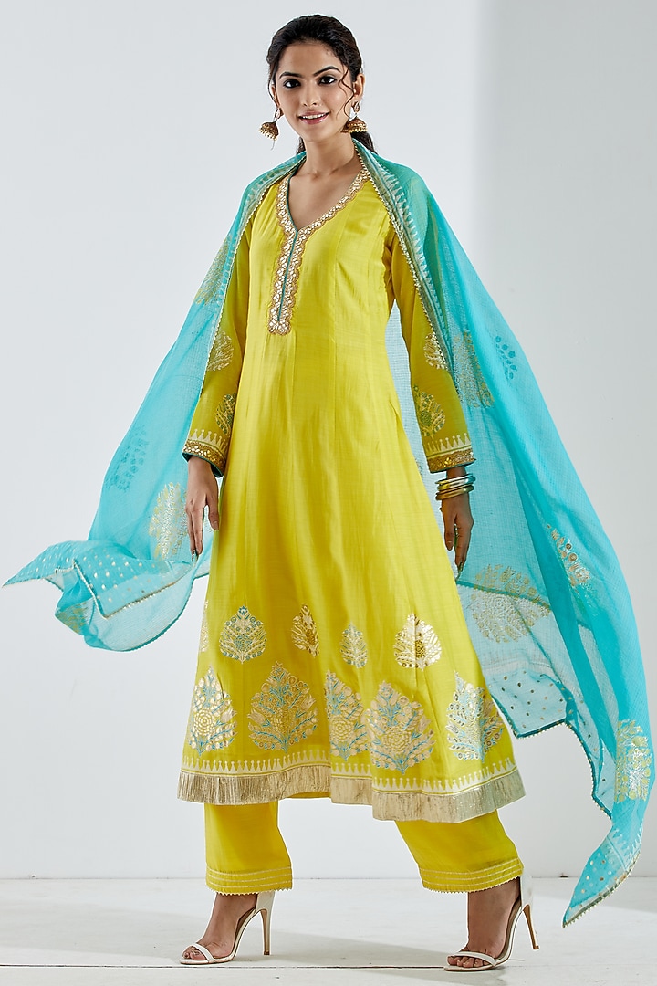 Lemon Yellow Foil Block Printed Anarkali Set by Abbaran at Pernia's Pop Up Shop