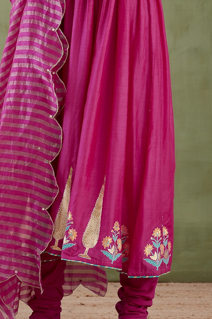 Magenta Foil Block Printed Anarkali Set by Abbaran at Pernia's Pop Up Shop