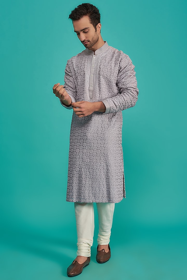 Lilac Chanderi Silk Lucknowi Embroidered Kurta Set by AUGUST by Swati Akash Jhunjhunwala