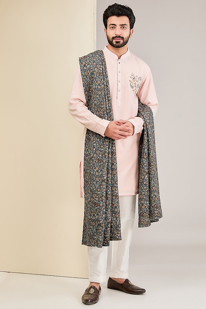 Blush Pink Silk Resham Embroidered Kurta Set by AUGUST by Swati Akash Jhunjhunwala