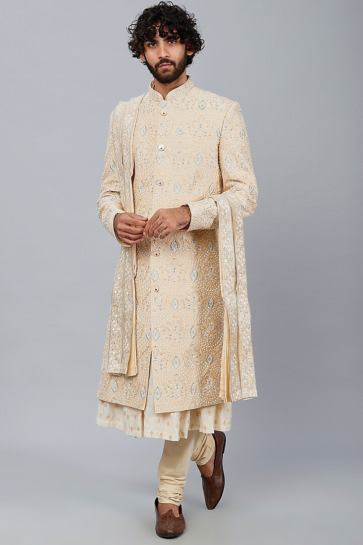 Ivory Silk Embroidered Sherwani Set by AUGUST by Swati Akash Jhunjhunwala