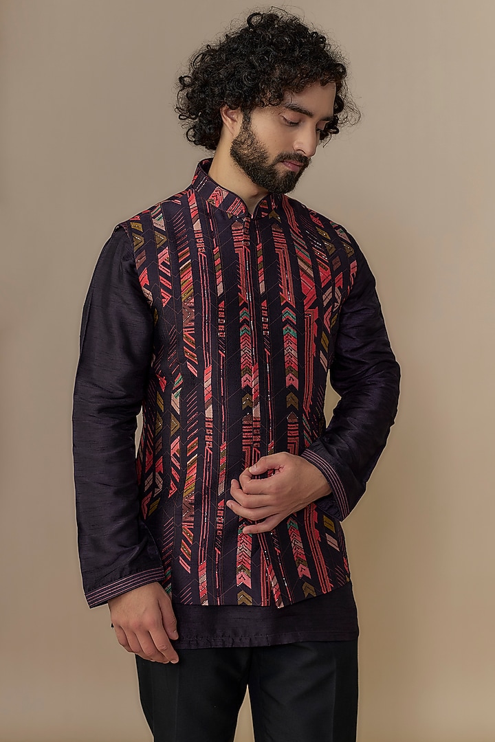 Black Blended Dupion Geometrical Printed Bundi Jacket Set by AUGUST by Swati Akash Jhunjhunwala at Pernia's Pop Up Shop