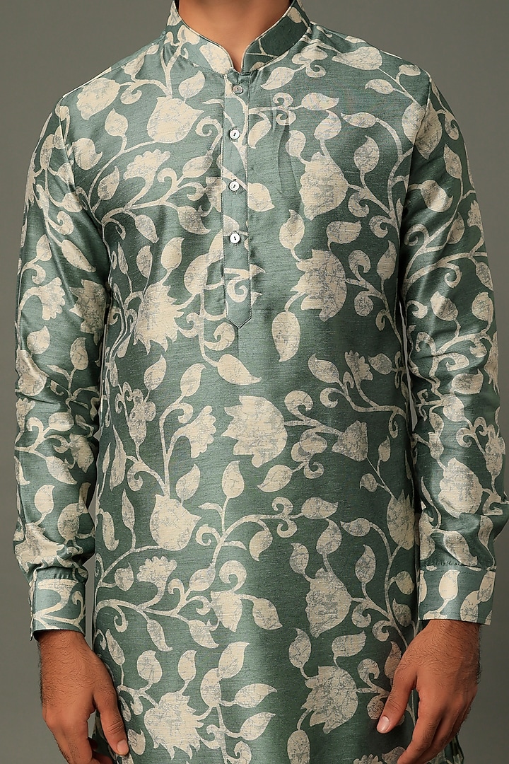 Olive Green Silk Digital Printed Kurta Set by AUGUST by Swati Akash Jhunjhunwala at Pernia's Pop Up Shop