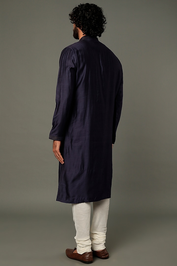Midnight Blue Silk Resham Embroidered Kurta Set by AUGUST by Swati Akash Jhunjhunwala at Pernia's Pop Up Shop