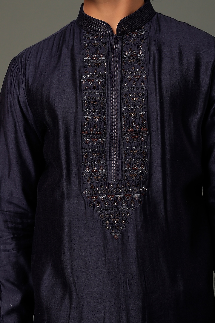 Midnight Blue Silk Resham Embroidered Kurta Set by AUGUST by Swati Akash Jhunjhunwala at Pernia's Pop Up Shop