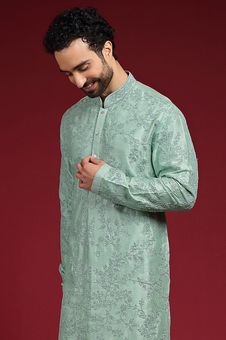 Jade Green Silk Blend Dori Embroidered Short Kurta Set by AUGUST by Swati Akash Jhunjhunwala at Pernia's Pop Up Shop
