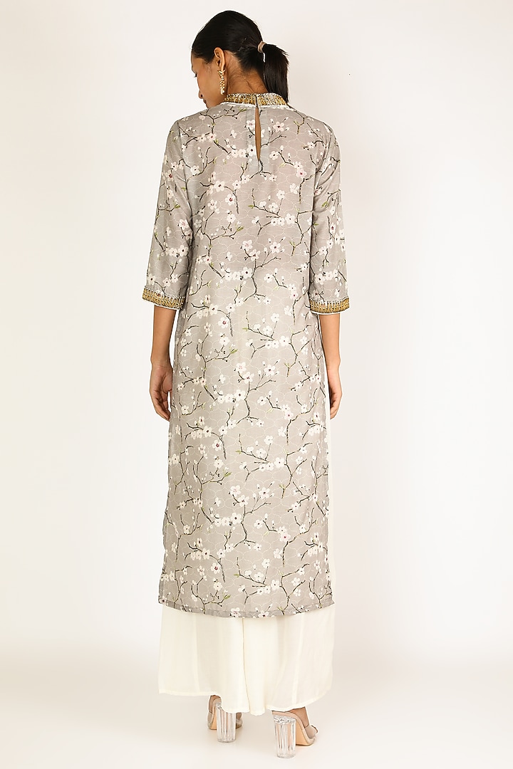 Grey Kurta Set by Adara By Sheytal at Pernia's Pop Up Shop