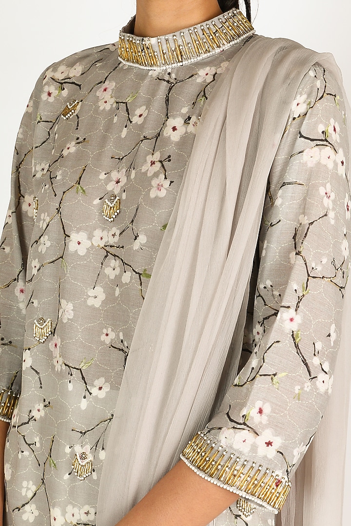 Grey Kurta Set by Adara By Sheytal at Pernia's Pop Up Shop