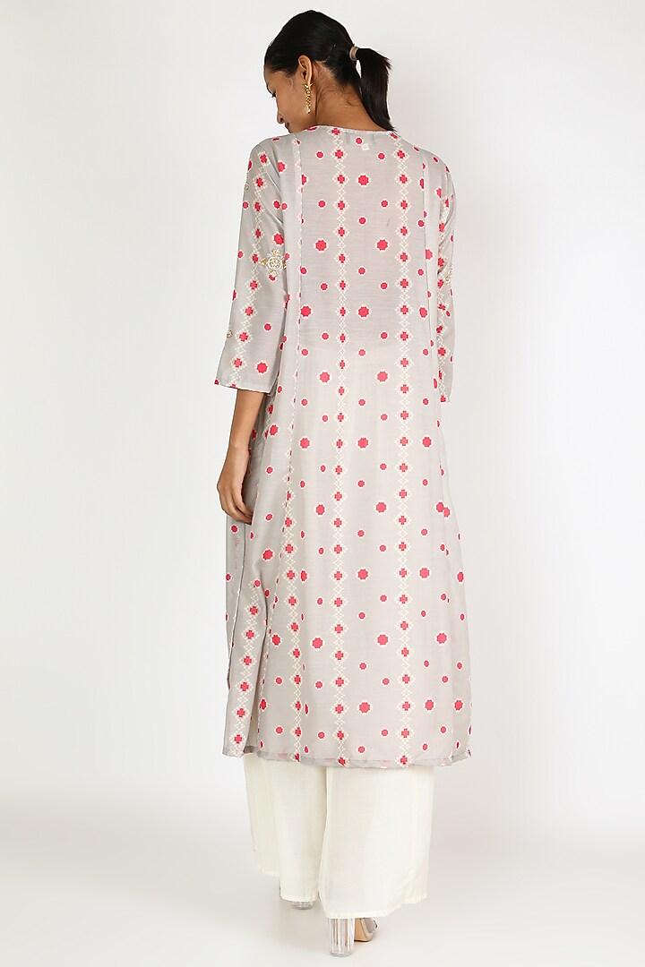 Off White Kurta Set by Adara By Sheytal at Pernia's Pop Up Shop