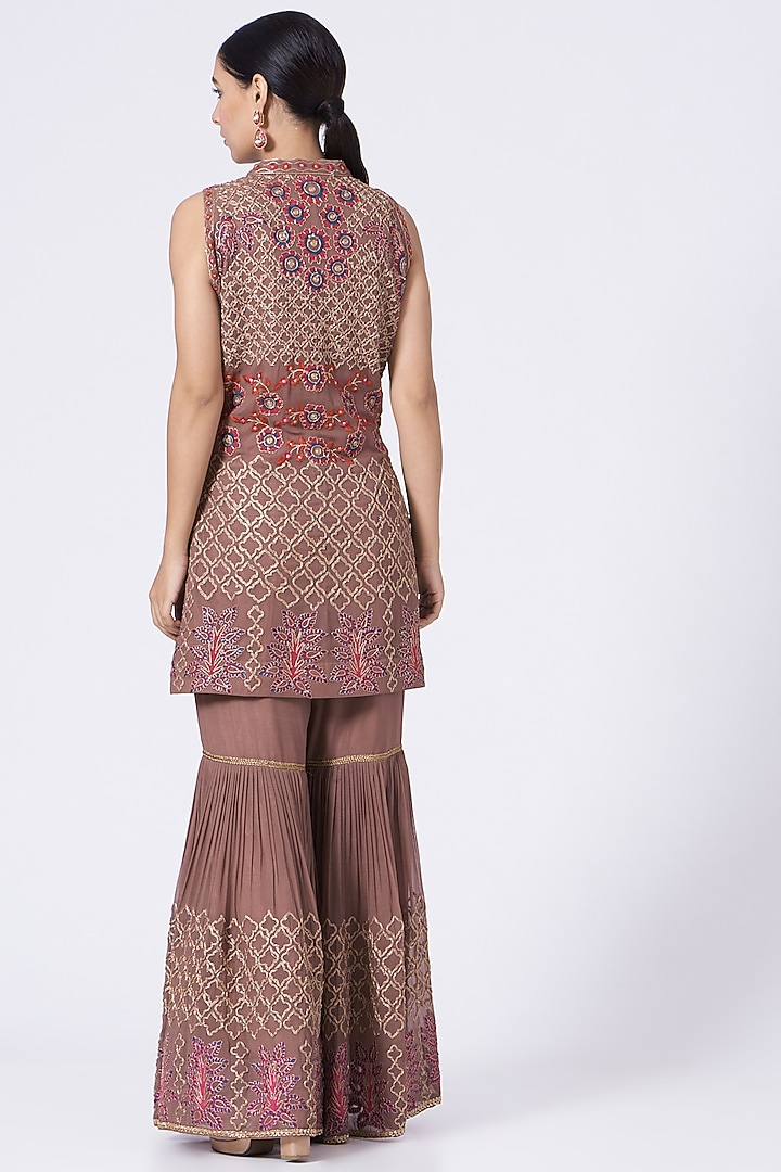 Brown Embroidered Pleated Gharara Set by Abhi Singh at Pernia's Pop Up Shop