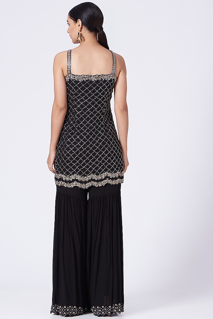 Black Hand Embroidered Pleated Gharara Set by Abhi Singh at Pernia's Pop Up Shop