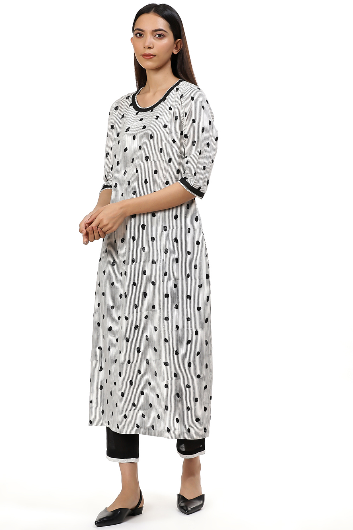 Black & White Hand Block Printed Kurta by Abraham & Thakore at Pernia's Pop Up Shop