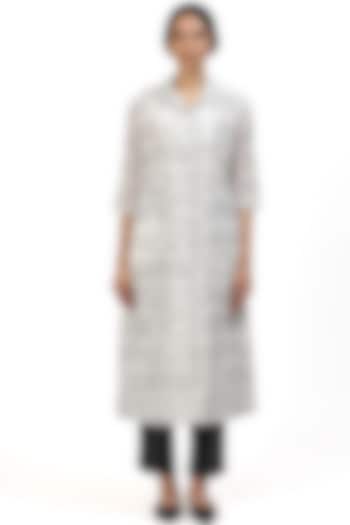 Ivory & Black Typography Shirt Kurta by Abraham & Thakore at Pernia's Pop Up Shop