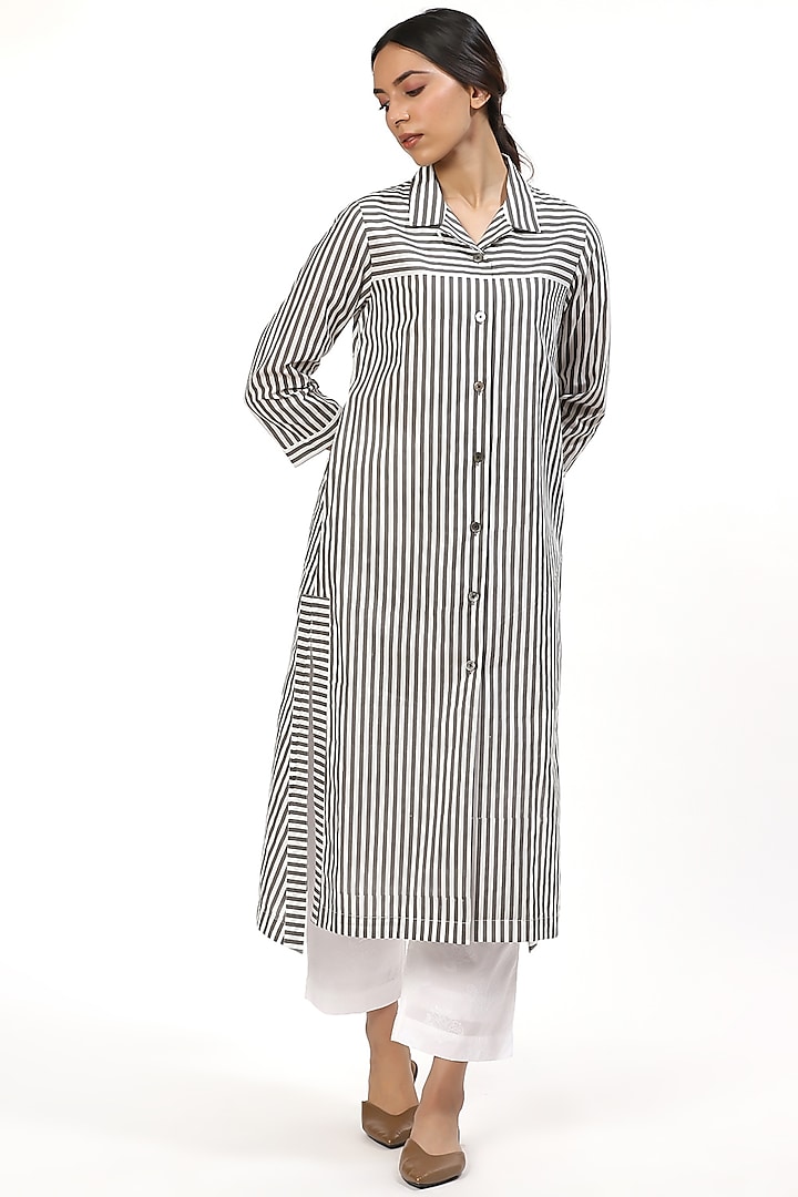 Ivory & Grey Block Printed Tunic by Abraham & Thakore at Pernia's Pop Up Shop