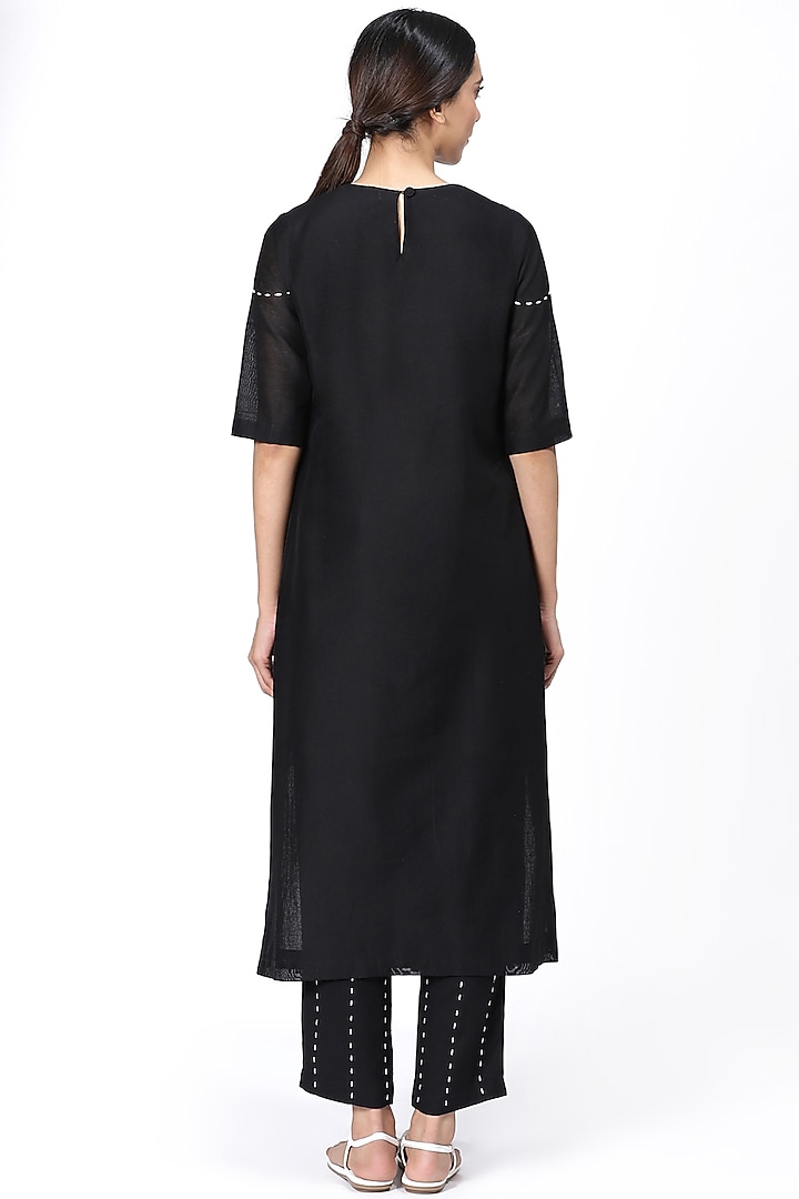 Black Kurta With Stab Stitches by Abraham & Thakore at Pernia's Pop Up Shop