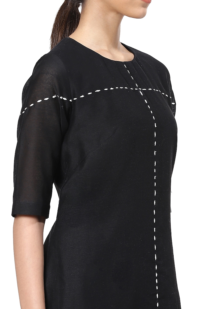 Black Kurta With Stab Stitches by Abraham & Thakore at Pernia's Pop Up Shop