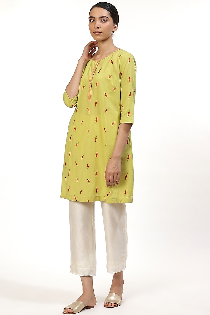Lime Embroidered Kurta by Abraham & Thakore