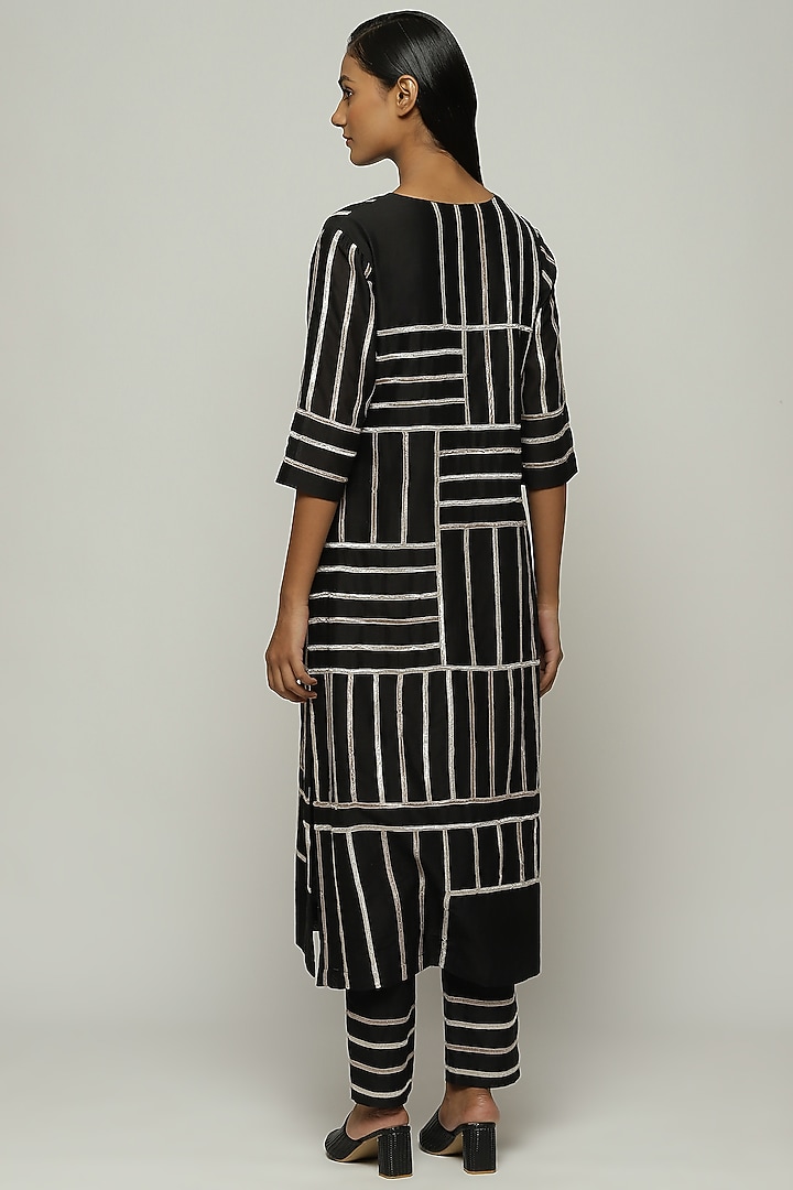 Black Chanderi Kurta by Abraham & Thakore at Pernia's Pop Up Shop