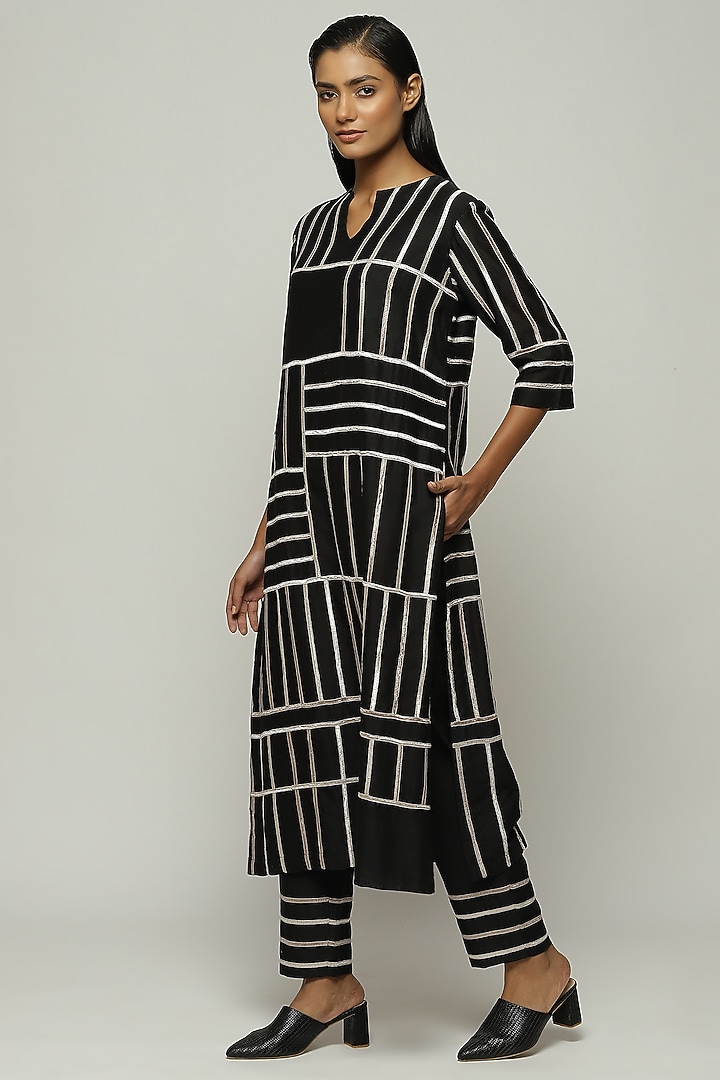 Black Chanderi Kurta by Abraham & Thakore at Pernia's Pop Up Shop