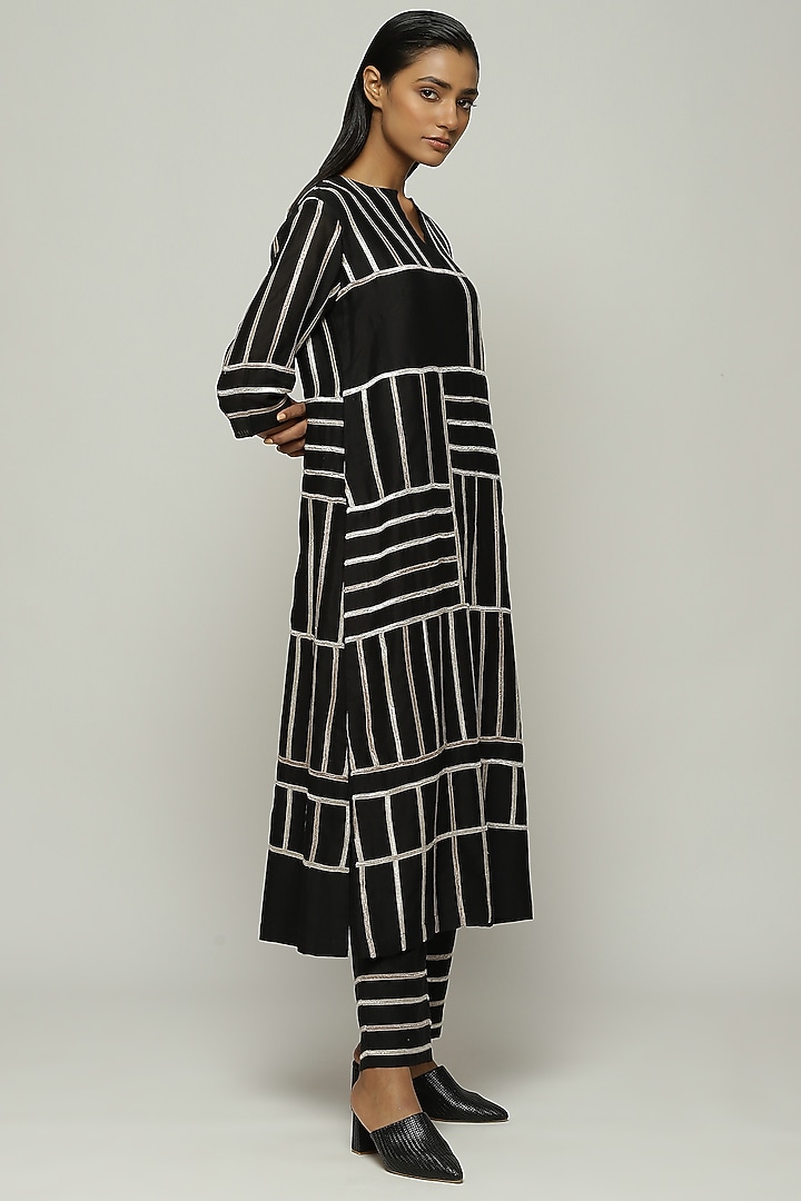 Black Chanderi Kurta by Abraham & Thakore at Pernia's Pop Up Shop