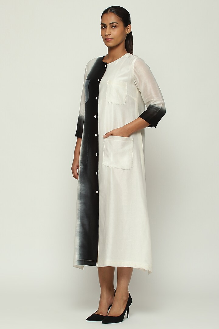 Ivory & Black Chanderi Ombre Kurta by Abraham & Thakore at Pernia's Pop Up Shop