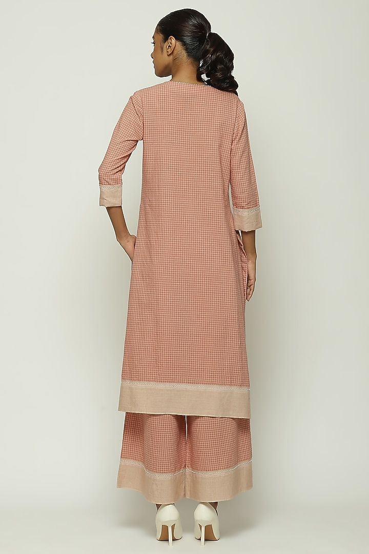 Pink Cotton Hand Embroidered Handwoven Kurta by Abraham & Thakore at Pernia's Pop Up Shop