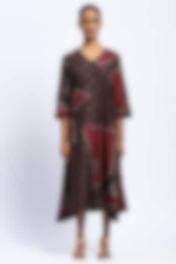 Burgundy Chanderi Hand Embellished Vacation Dress by Abraham & Thakore at Pernia's Pop Up Shop
