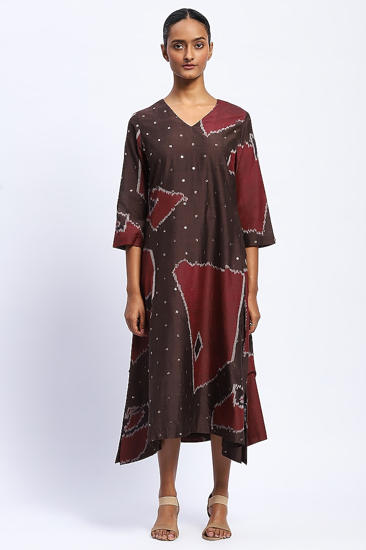 Burgundy Chanderi Hand Embellished Vacation Dress by Abraham & Thakore at Pernia's Pop Up Shop
