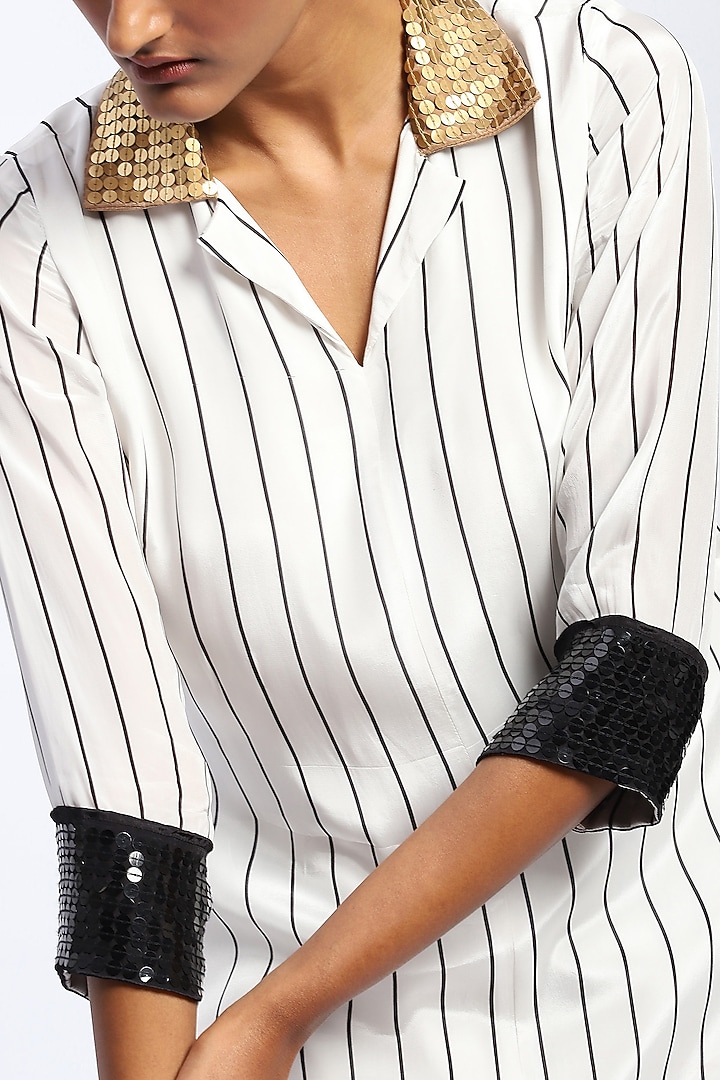 White Crepe Stripe Printed & Embellished Kurta by Abraham & Thakore at Pernia's Pop Up Shop